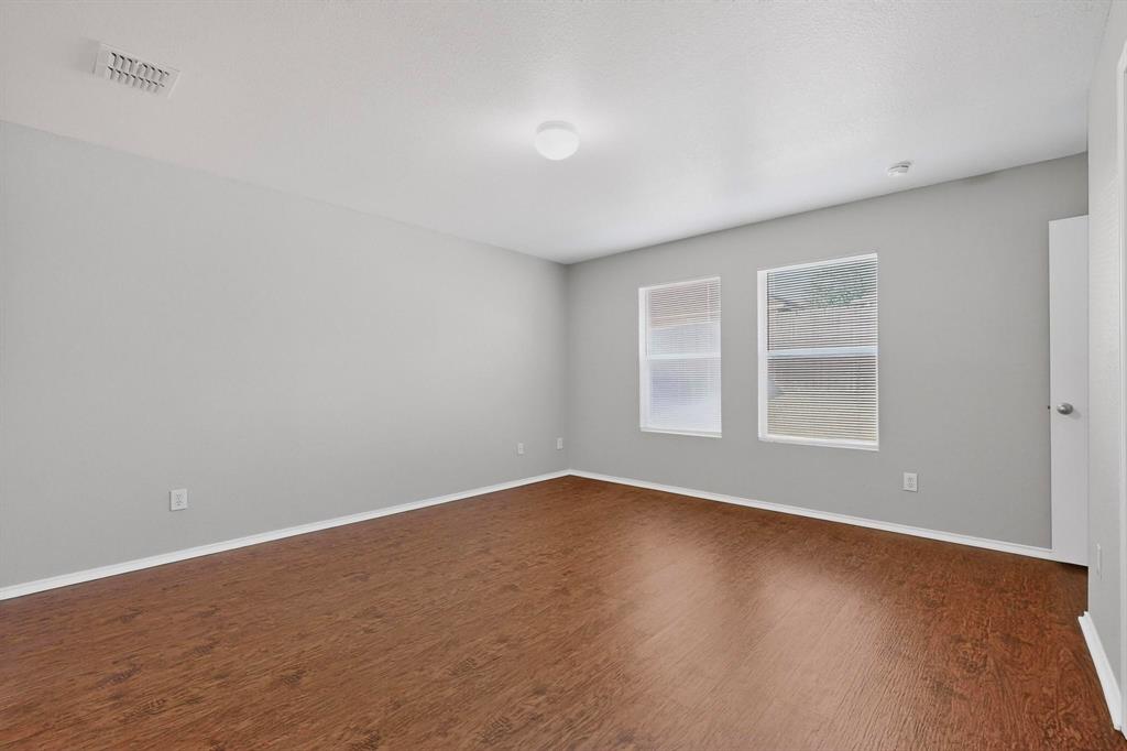 Heritage East A 01 - Residential Lease