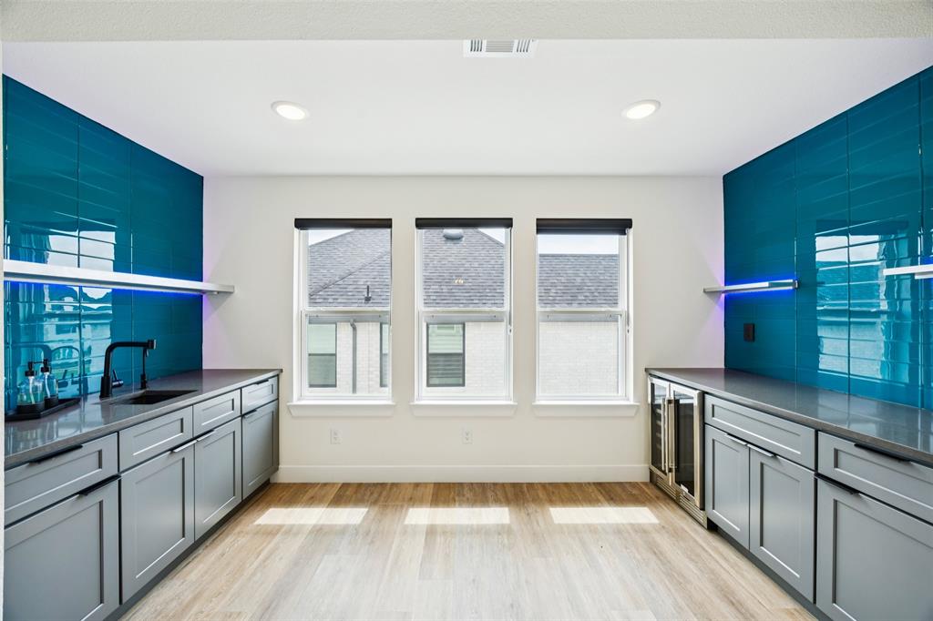 Mustang Lakes Ph Six - Residential