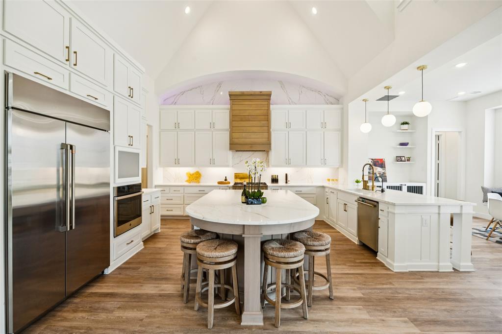 Mustang Lakes Ph Six - Residential