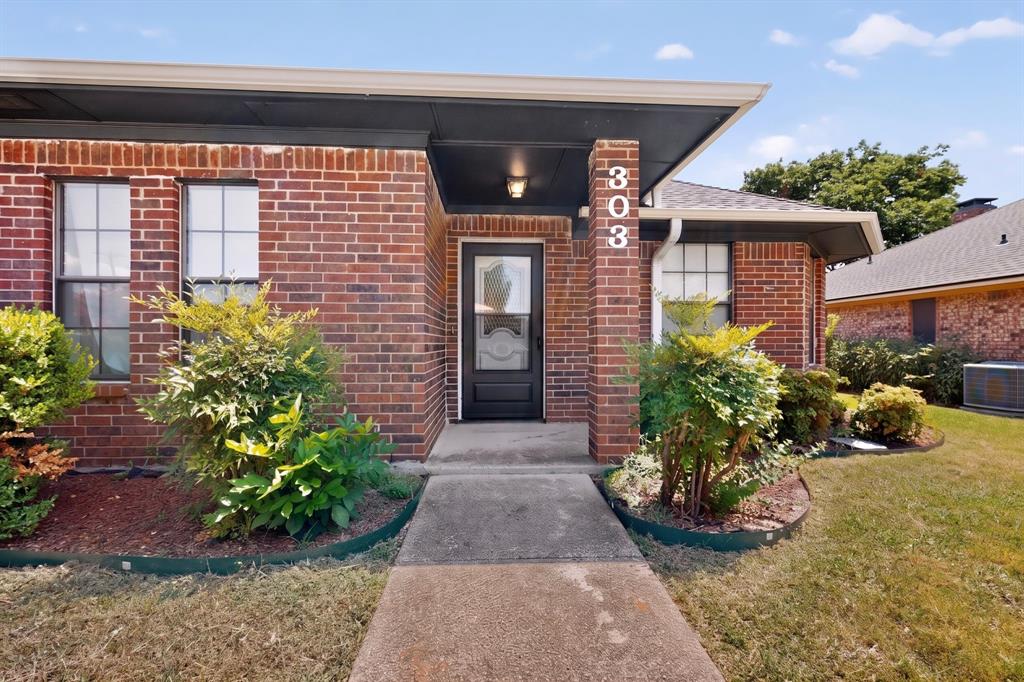 303 Stoneybrook Drive