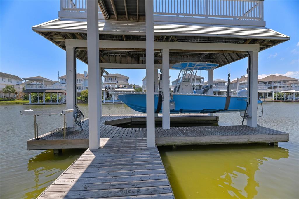 Pirates Cove - Residential