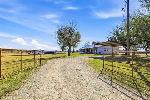 Photo of 60 Keeter Lane, Lipan, TX 76462 (MLS # 21126269)