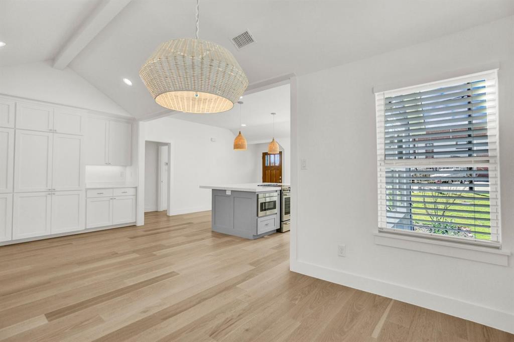 301 E Wall Street