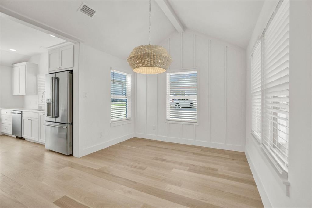 301 E Wall Street