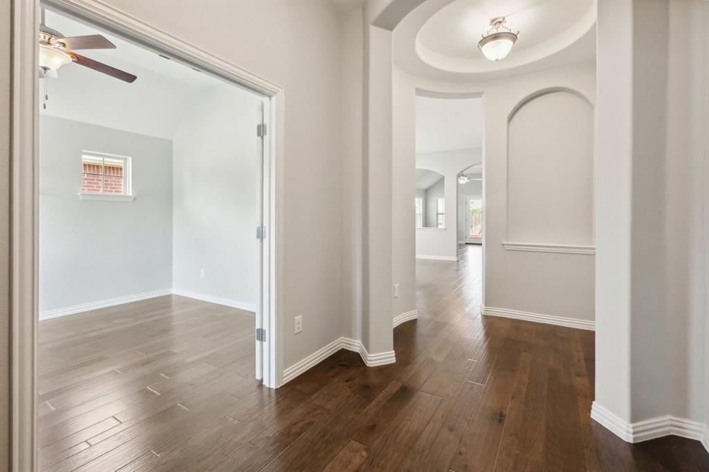 6700 Roaring Creek