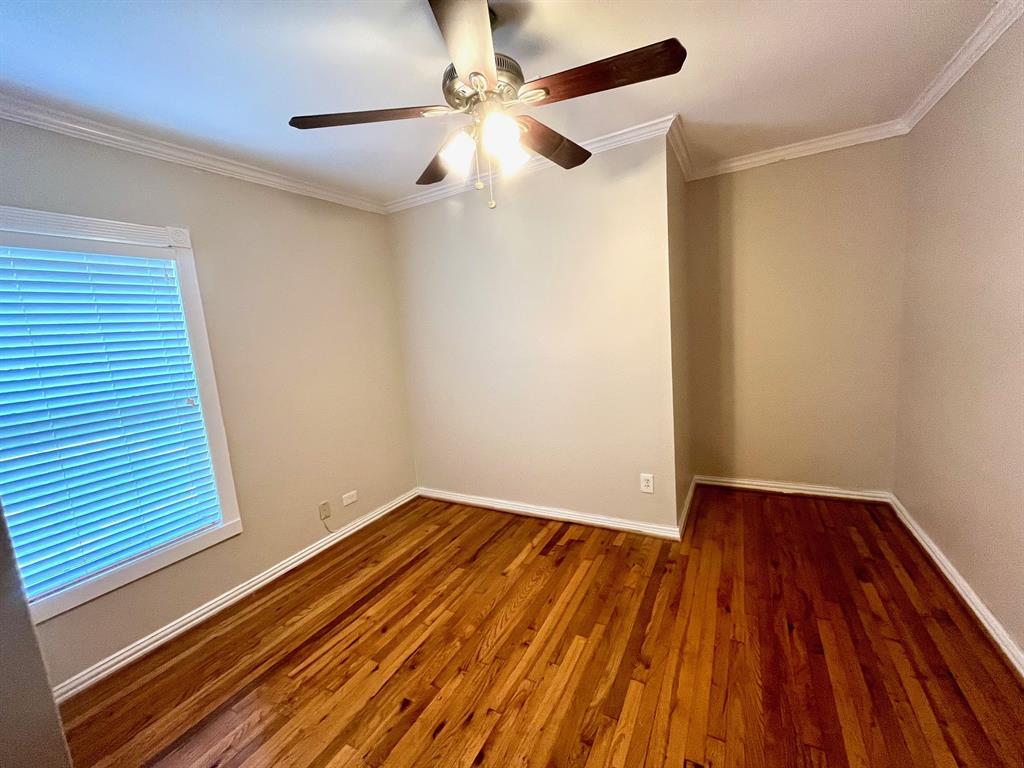 Dallas, Texas 75235, United States, 3 Bedrooms Bedrooms, ,1 BathroomBathrooms,Residential,Pending,22217