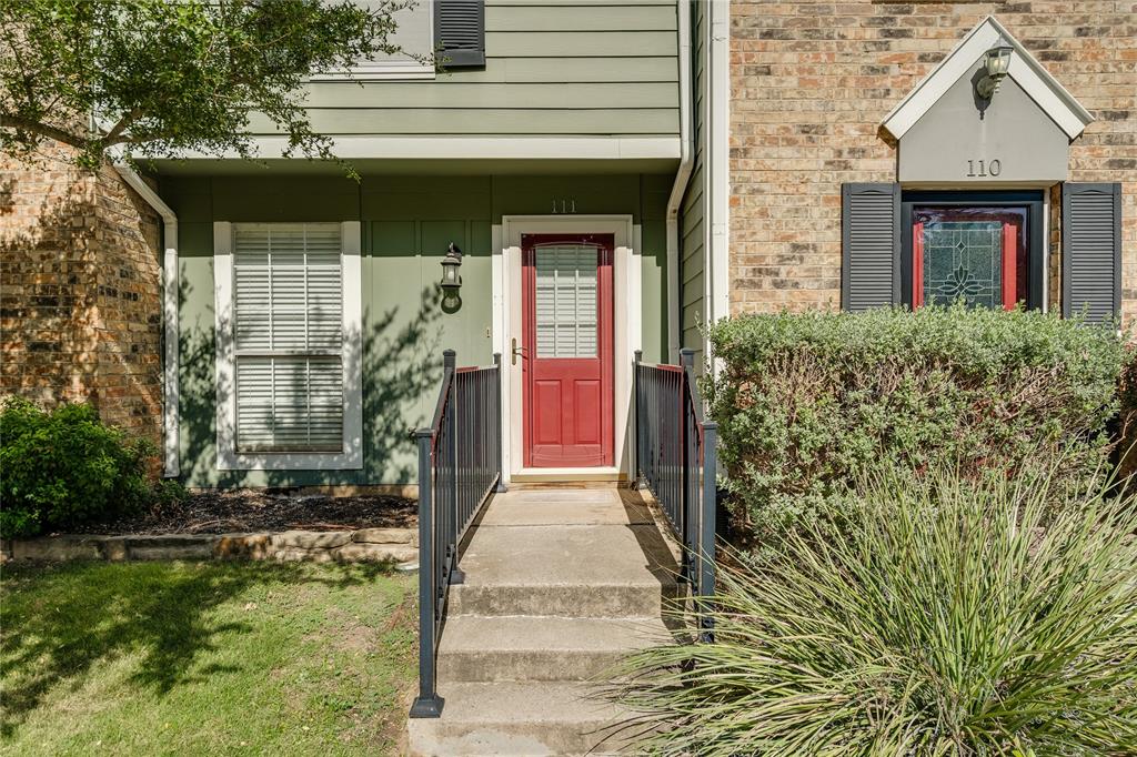 111 Churchill Lane