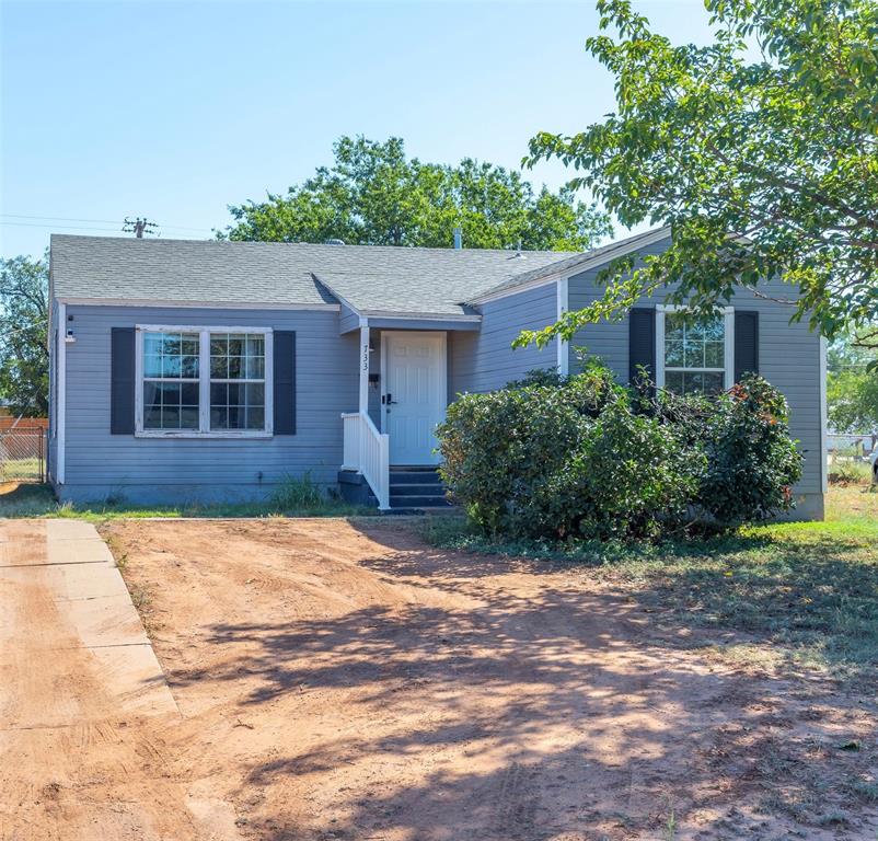 733 S Crockett Drive