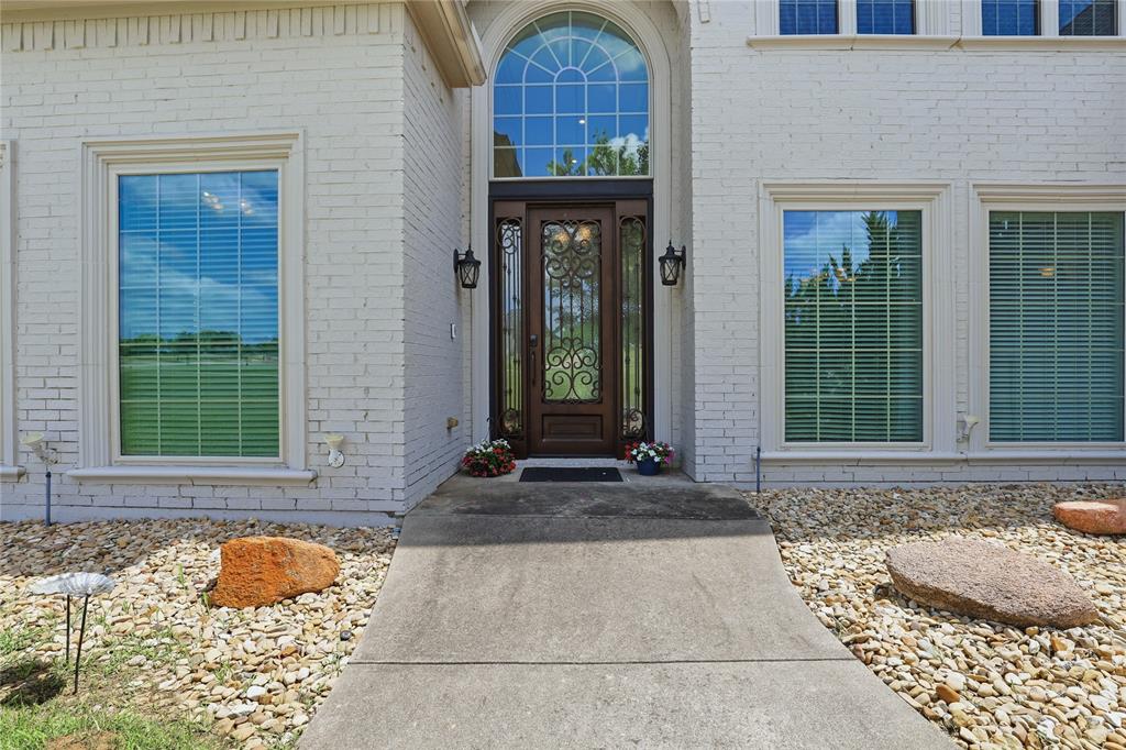 152 N Boyce Lane