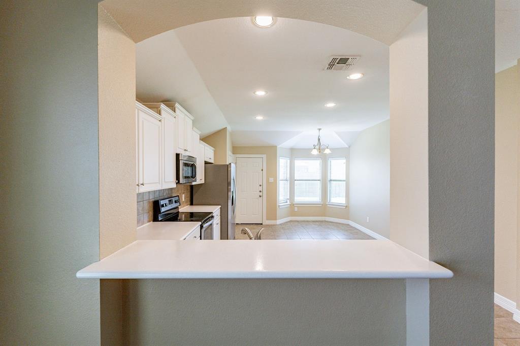 1524 Canary Drive