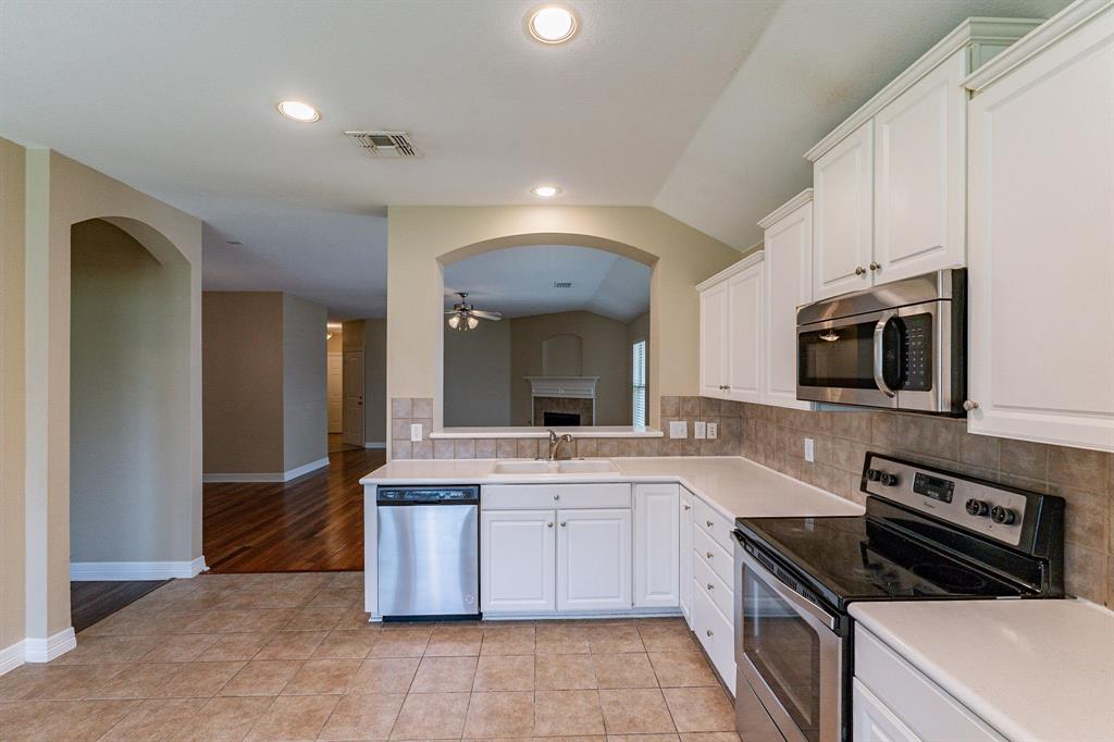 1524 Canary Drive