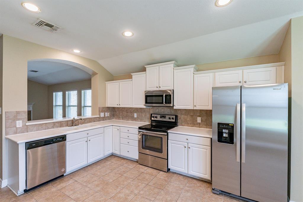 1524 Canary Drive