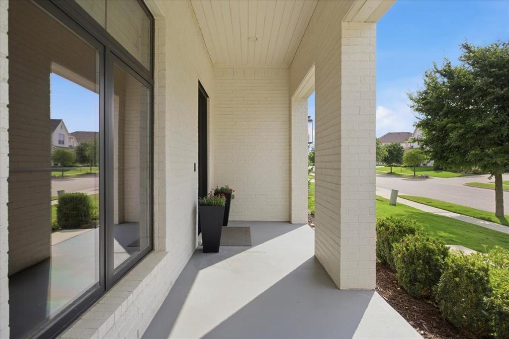 520 Point Vista Drive