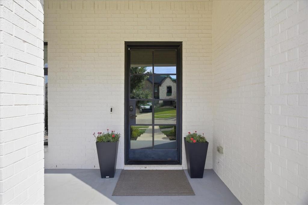 520 Point Vista Drive