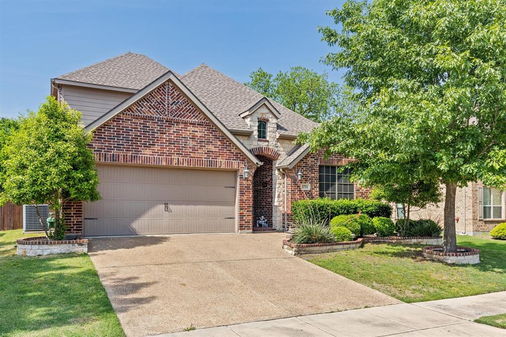 1711 Crescent Oak Street
