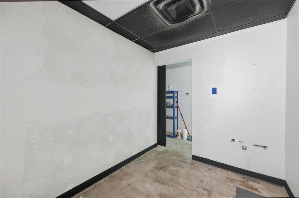 Tucker Add - Commercial Lease