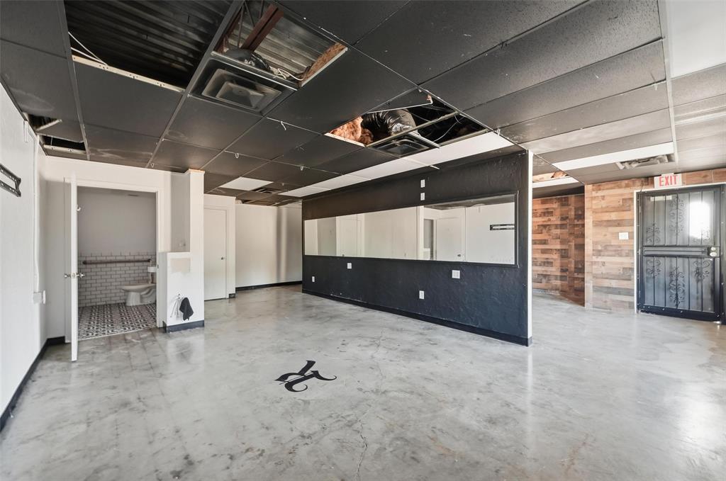 Tucker Add - Commercial Lease