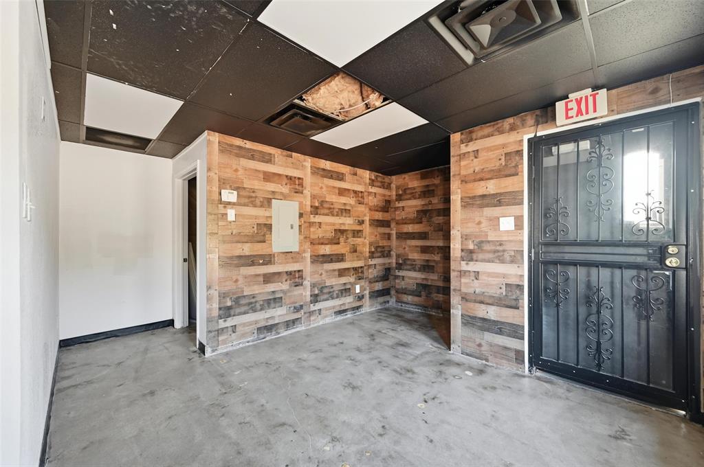 Tucker Add - Commercial Lease