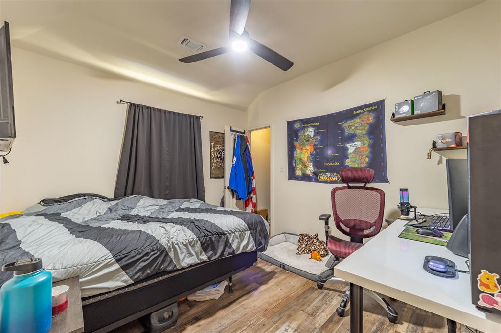 GEMSTONE ESTATES PHASE FOUR - Residential