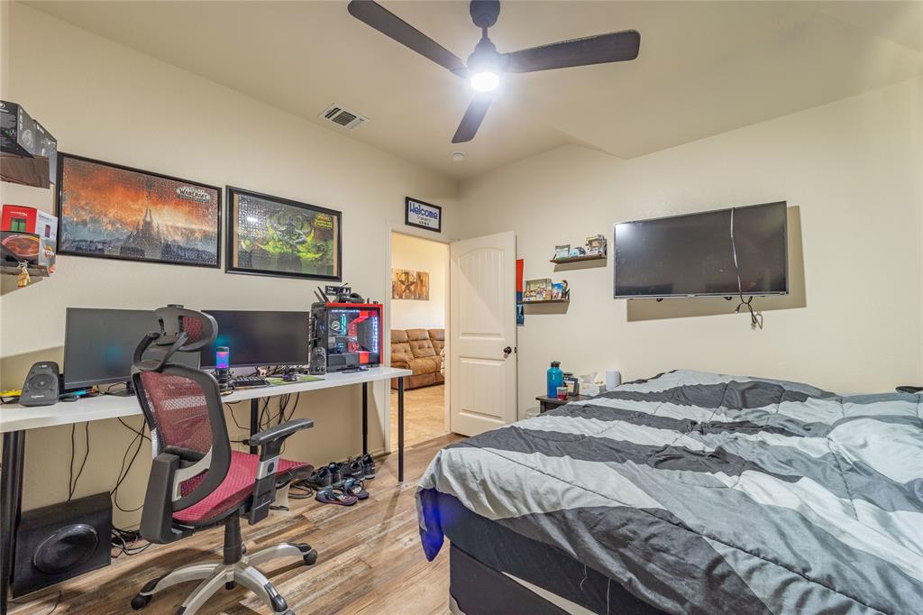 GEMSTONE ESTATES PHASE FOUR - Residential