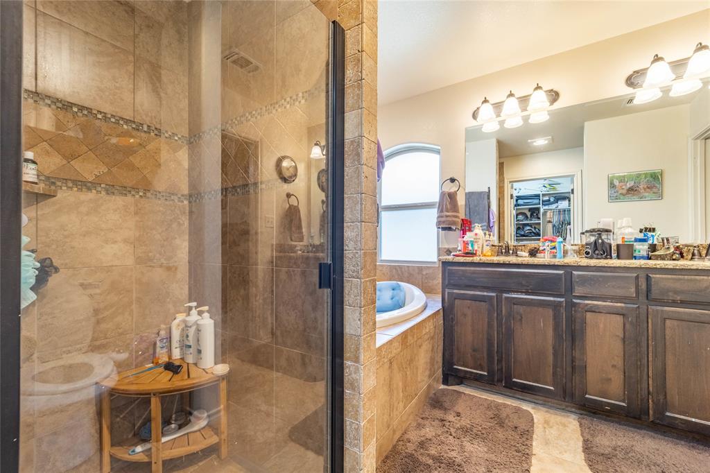 GEMSTONE ESTATES PHASE FOUR - Residential