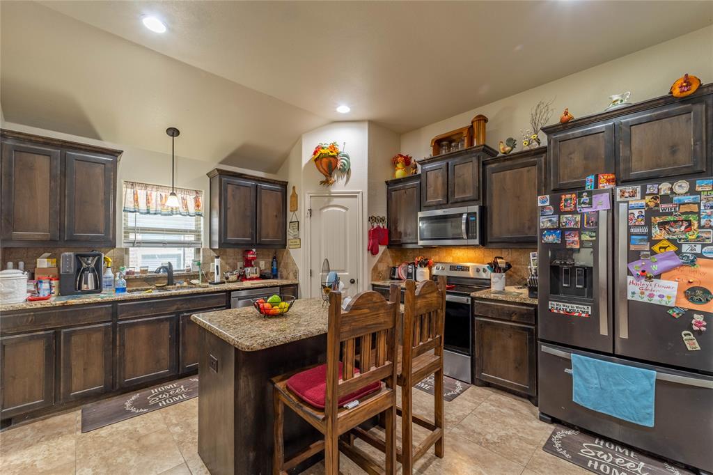 GEMSTONE ESTATES PHASE FOUR - Residential