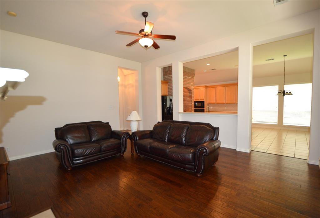 1120 Surrey Lane