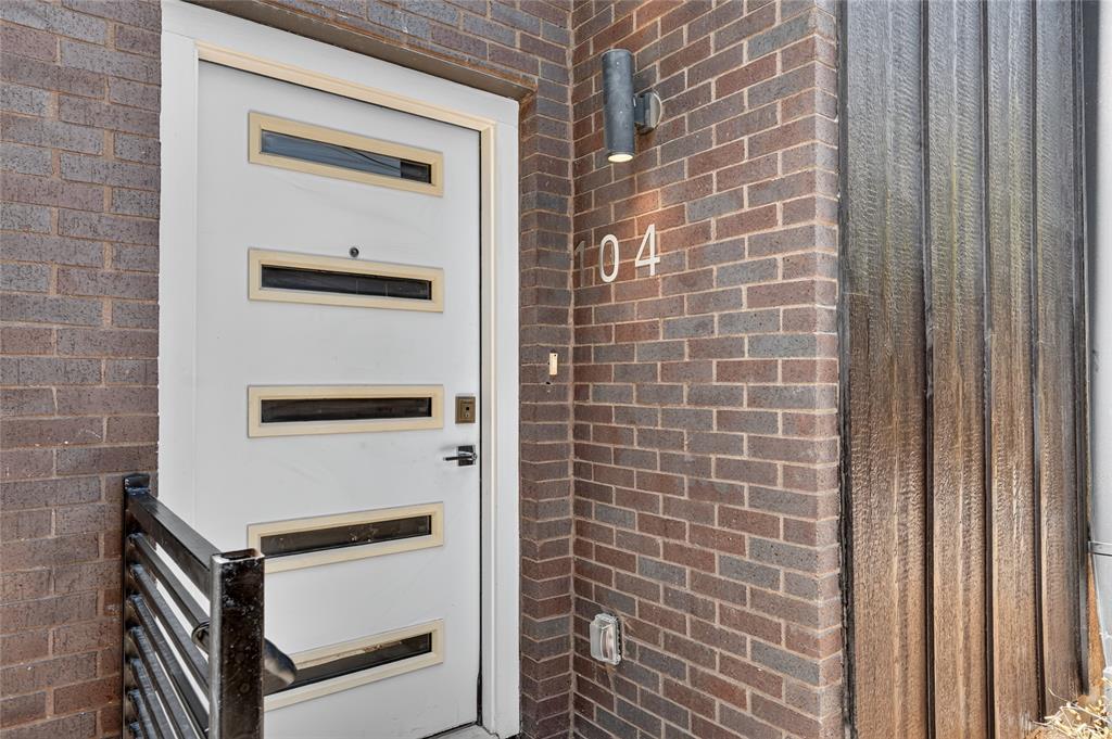 4312 Cedar Springs Road 104