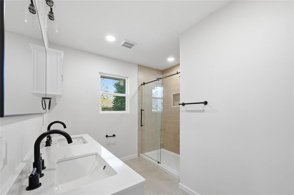 Whis-Lynge Hill Add 1 - Residential