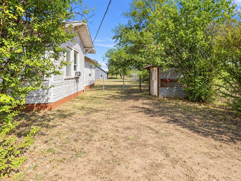 1408 Andis Lane