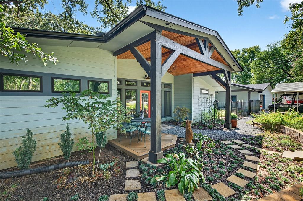 342 Churchill Lane