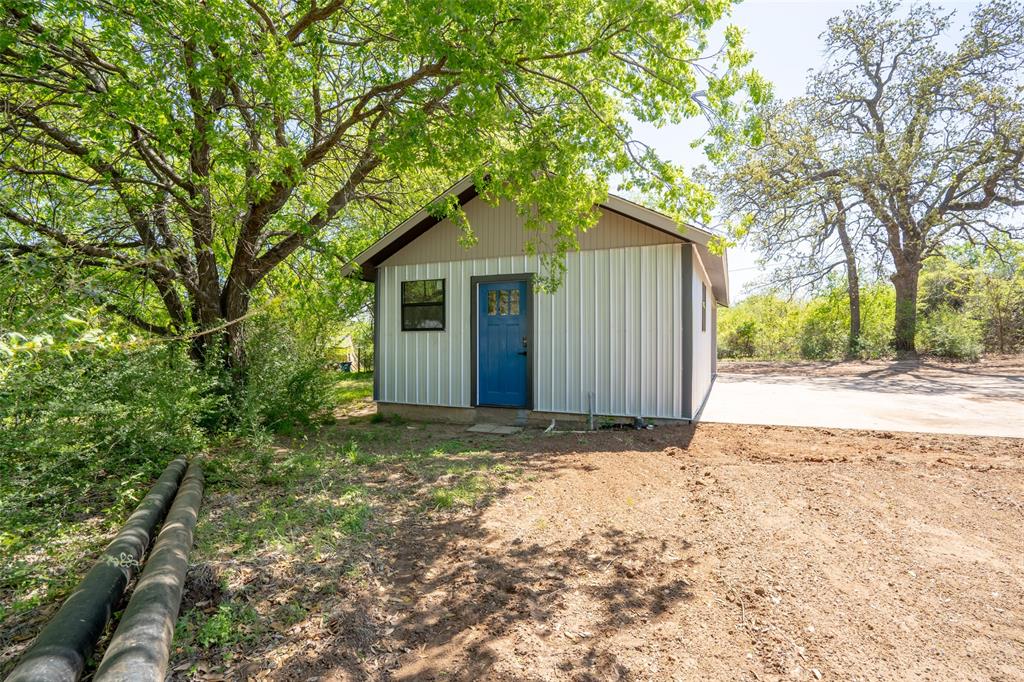 6100 Black Leaf Court