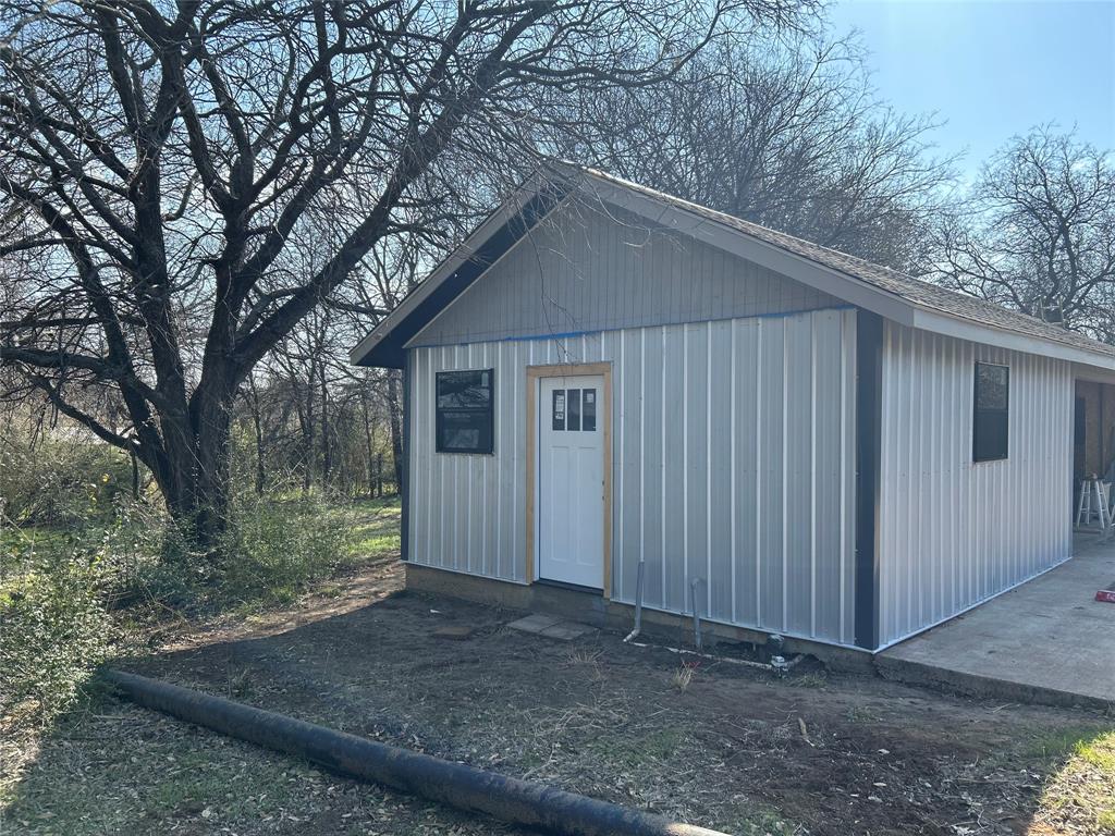 6100 Black Leaf Court