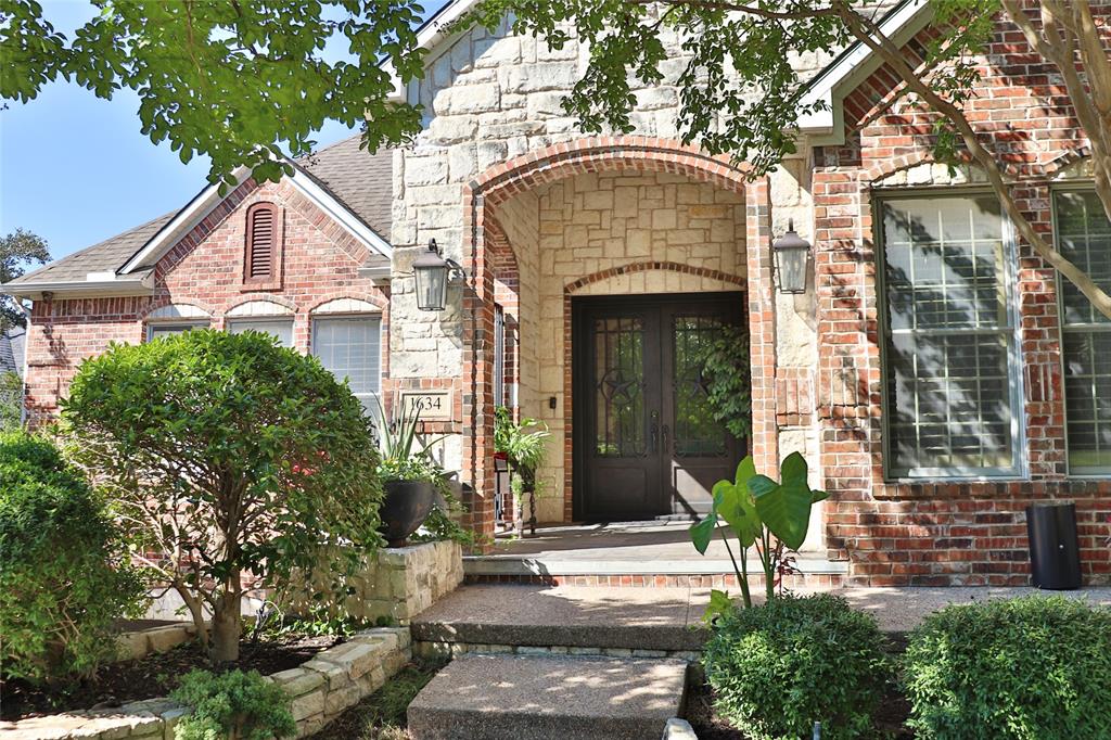 1634 Oak Ridge Drive