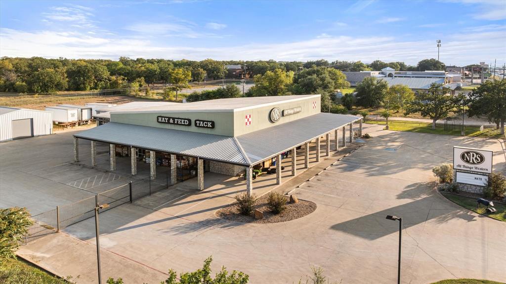 2521 E Highway 377