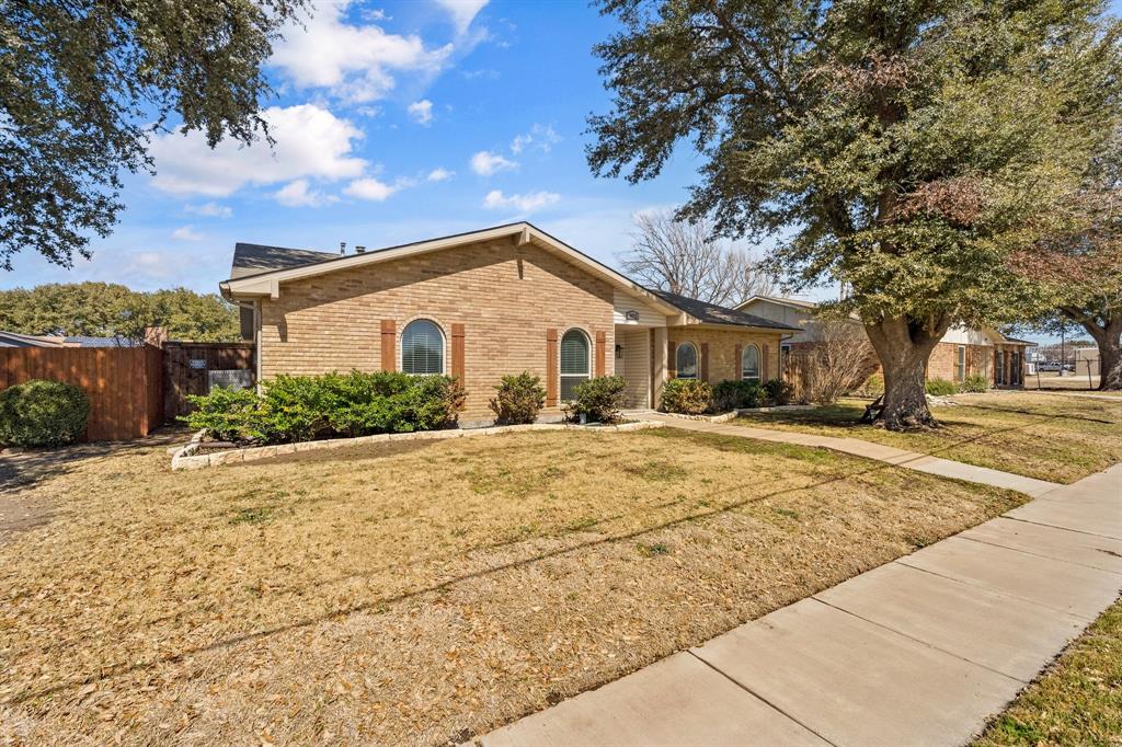 5025 Clover Valley Drive