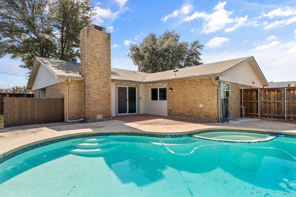 5025 Clover Valley Drive