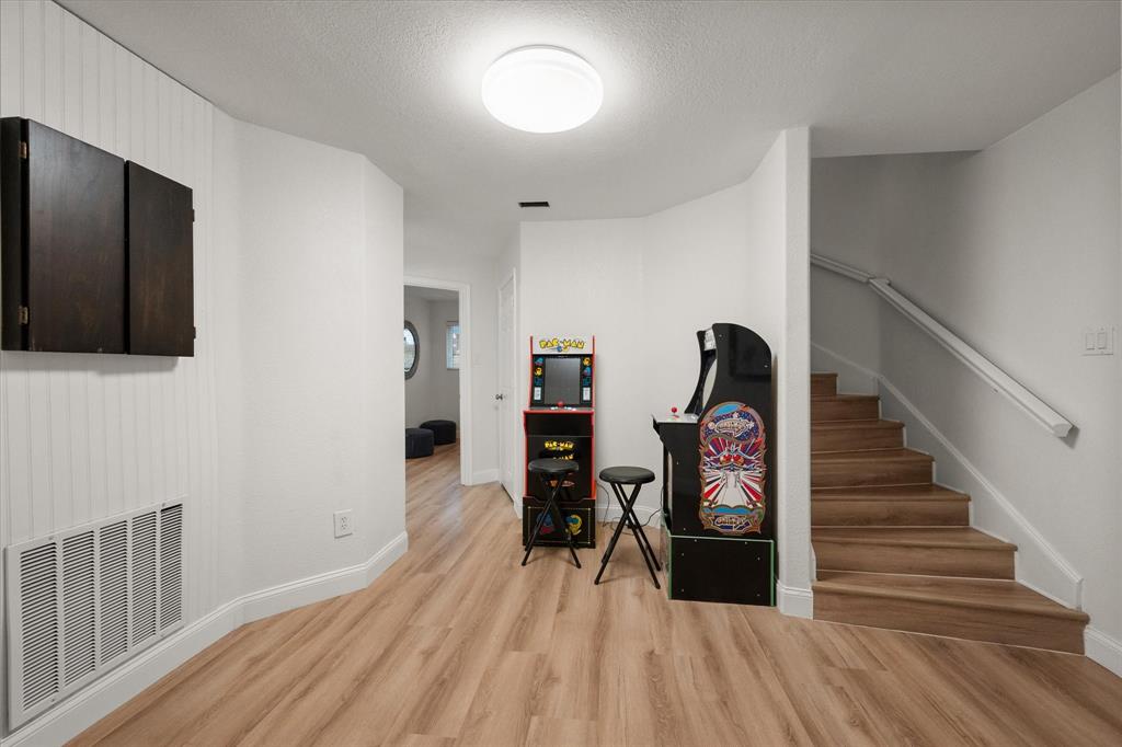 September Sound - Residential