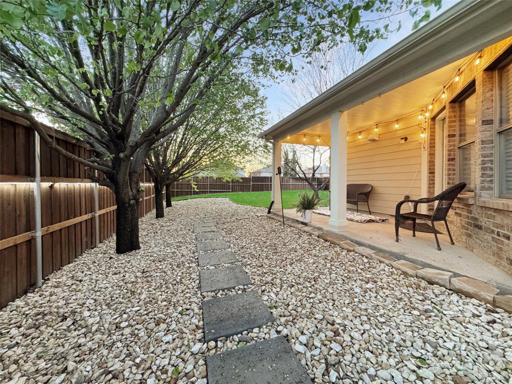 2701 Indian Oak Drive