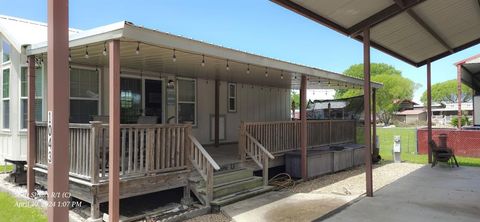 A home in Kerens