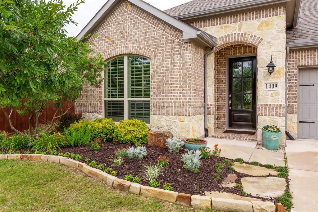 1409 Wolfberry Lane