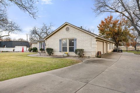 A home in Granbury