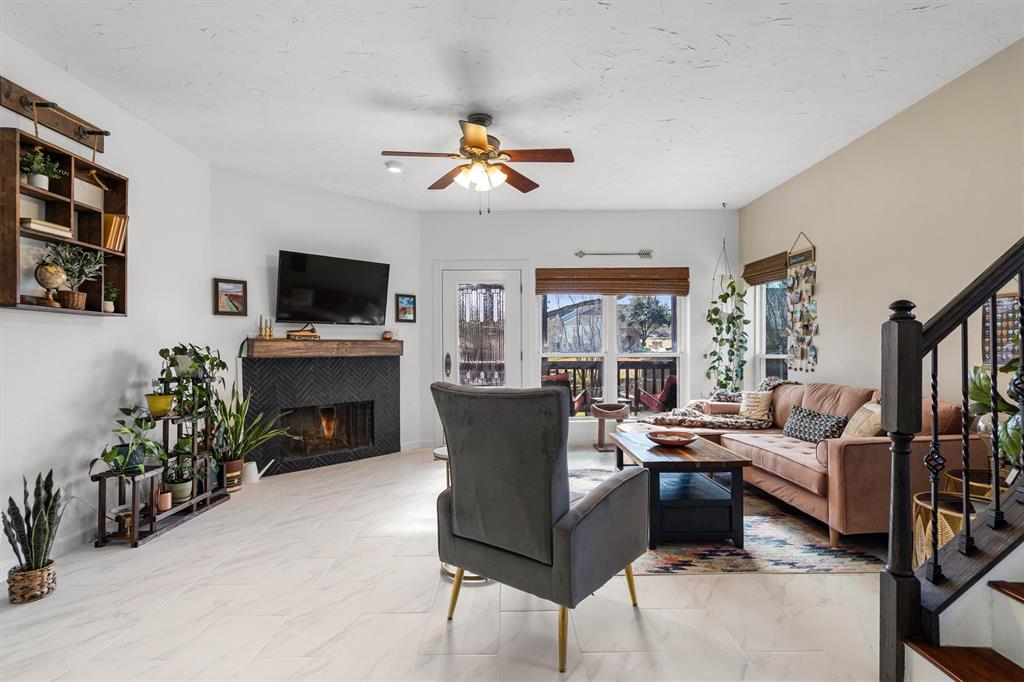 Lakeside Lndg Twnhm - Residential