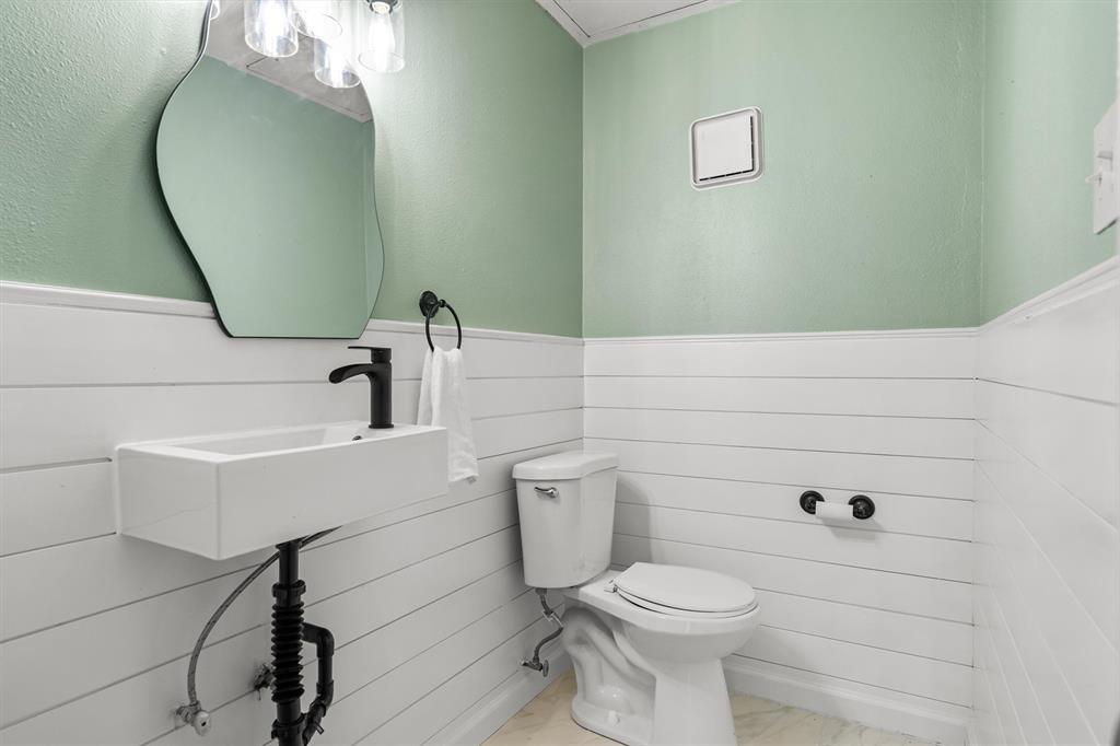 Lakeside Lndg Twnhm - Residential