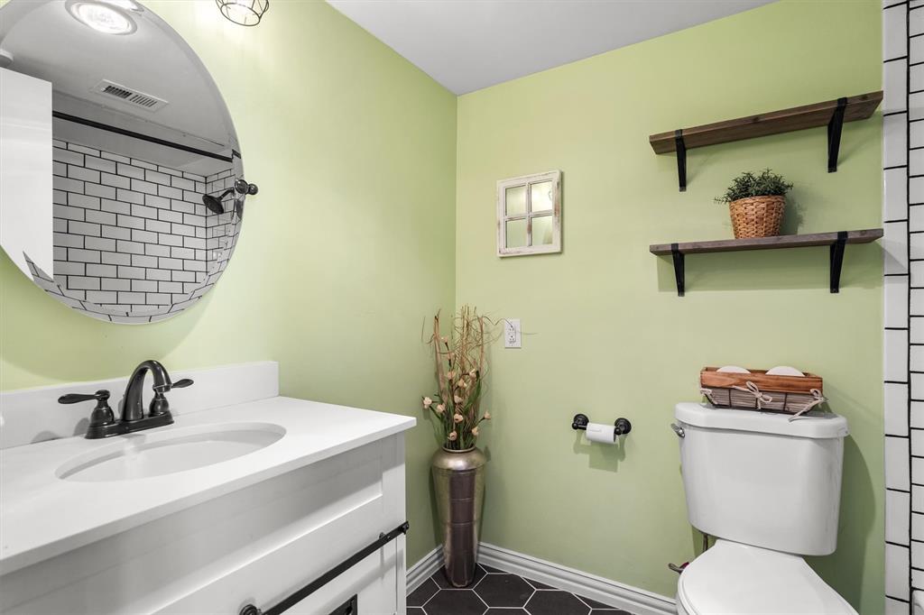 Lakeside Lndg Twnhm - Residential