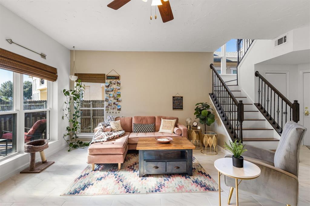 Lakeside Lndg Twnhm - Residential