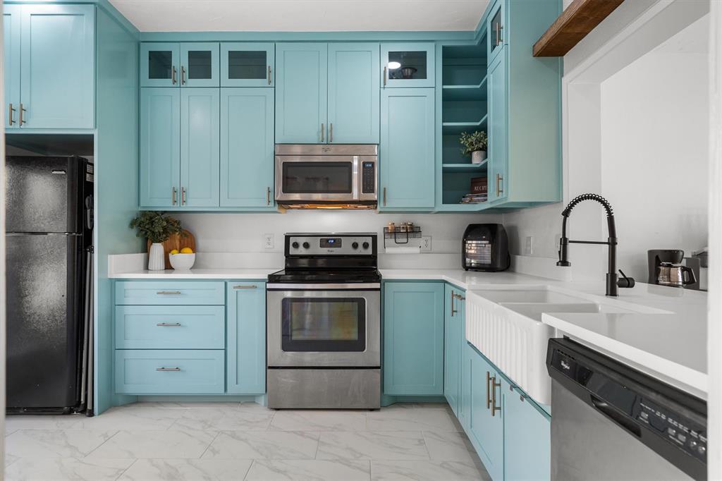 Lakeside Lndg Twnhm - Residential