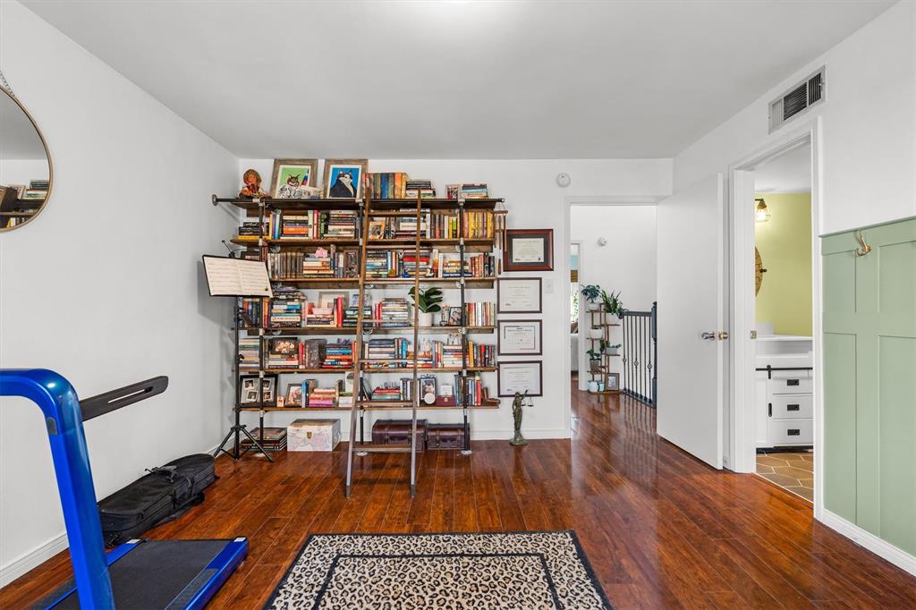 Lakeside Lndg Twnhm - Residential