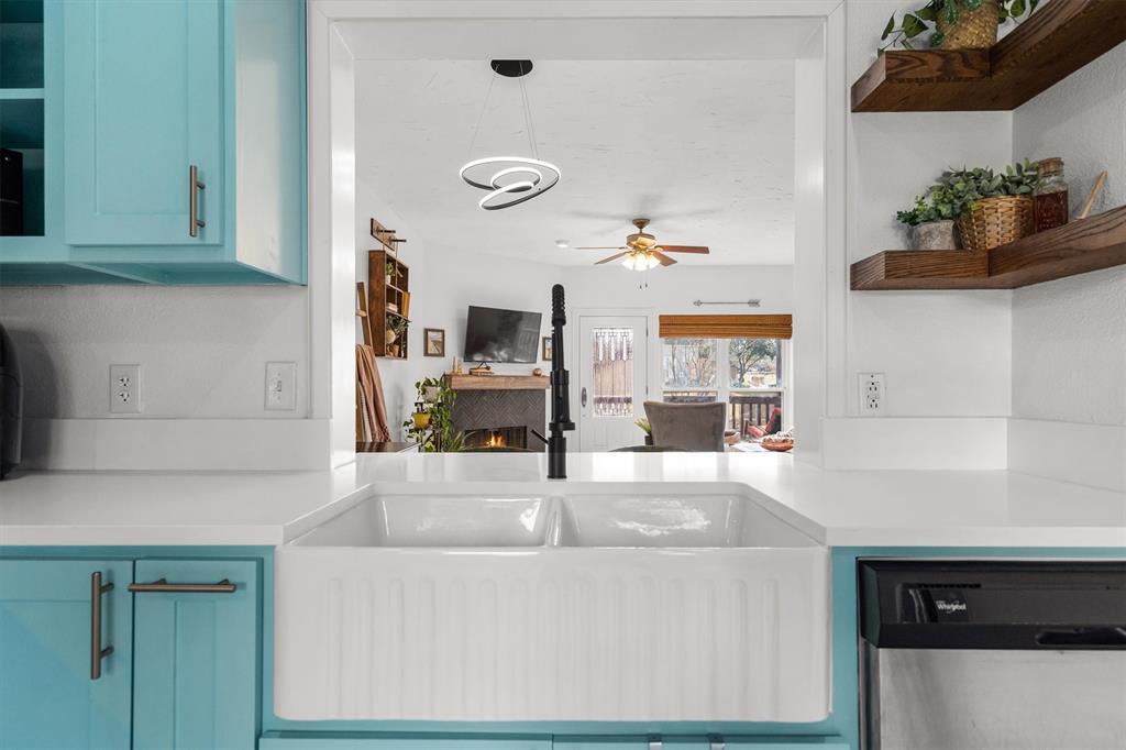 Lakeside Lndg Twnhm - Residential