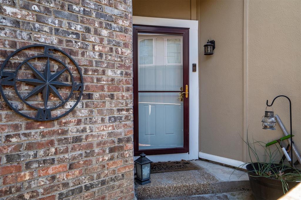 Lakeside Lndg Twnhm - Residential